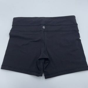 Lululemon Athletica Black 4.5” Compression Workout Short Size 6